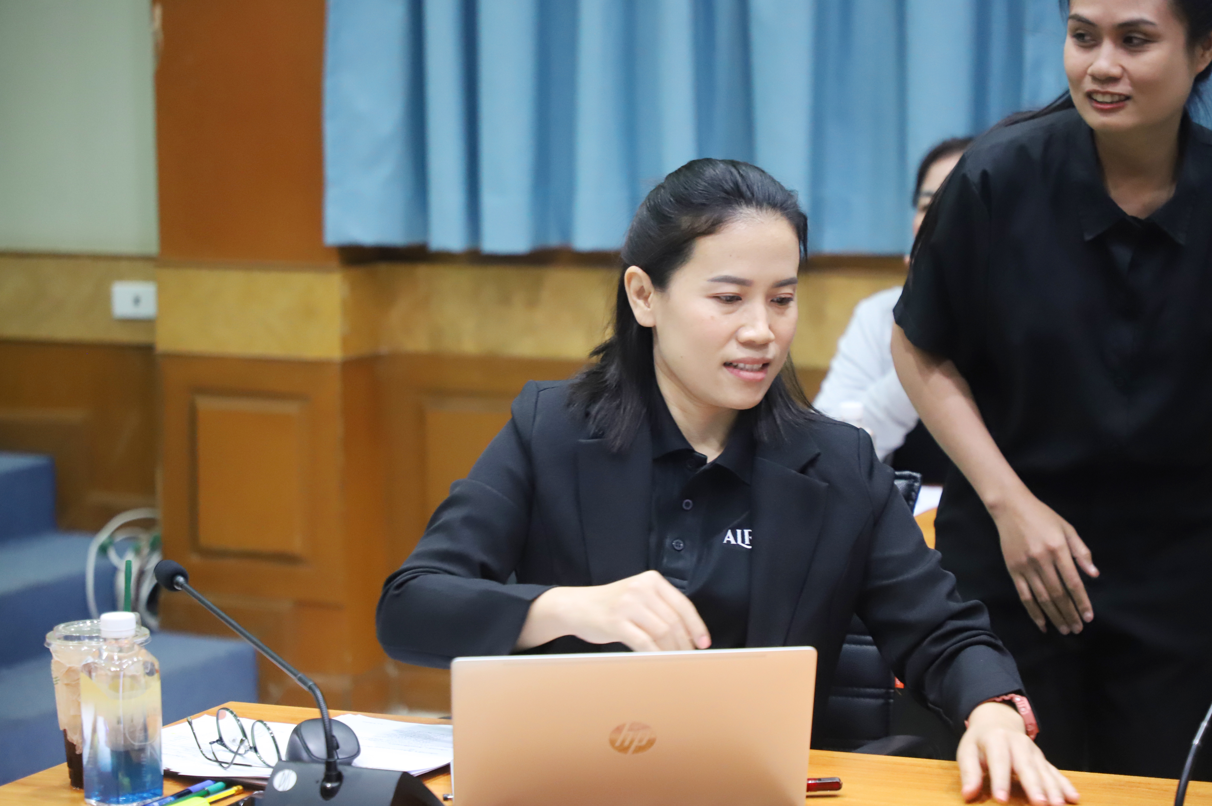 title - สำนักบริหารกองทุน (สบท.)  จัดการประชุมภายใน เพื่อติดตามเร่งรัดการดำเนินงานตามกรอบหน้าที่และตัวชี้วัด